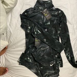 Nike Pro Pullover and Leggings